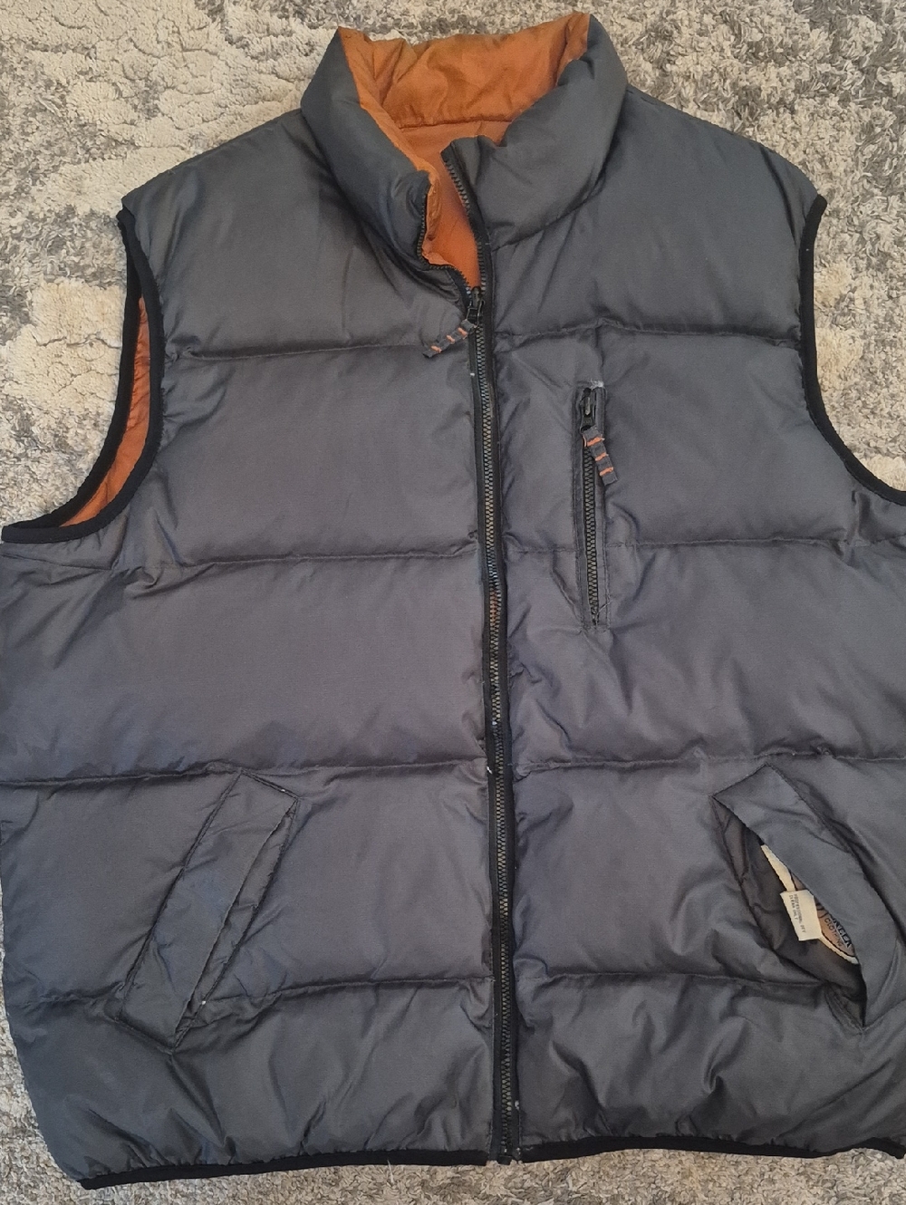 Men's Moose Creek Puffer Vest - Gray with Orange Lining
